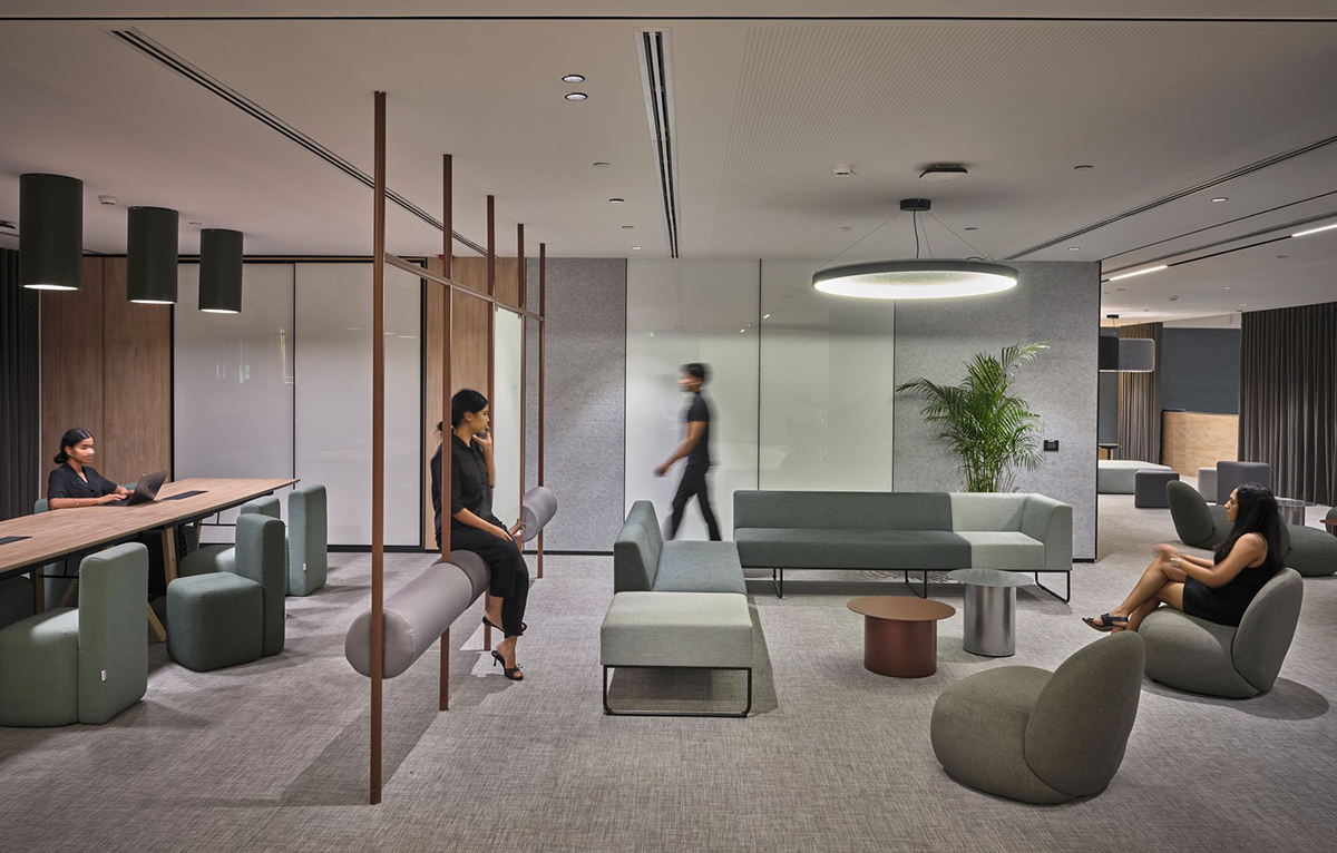 Scorpio���������ܲ�����������칫��ѧ