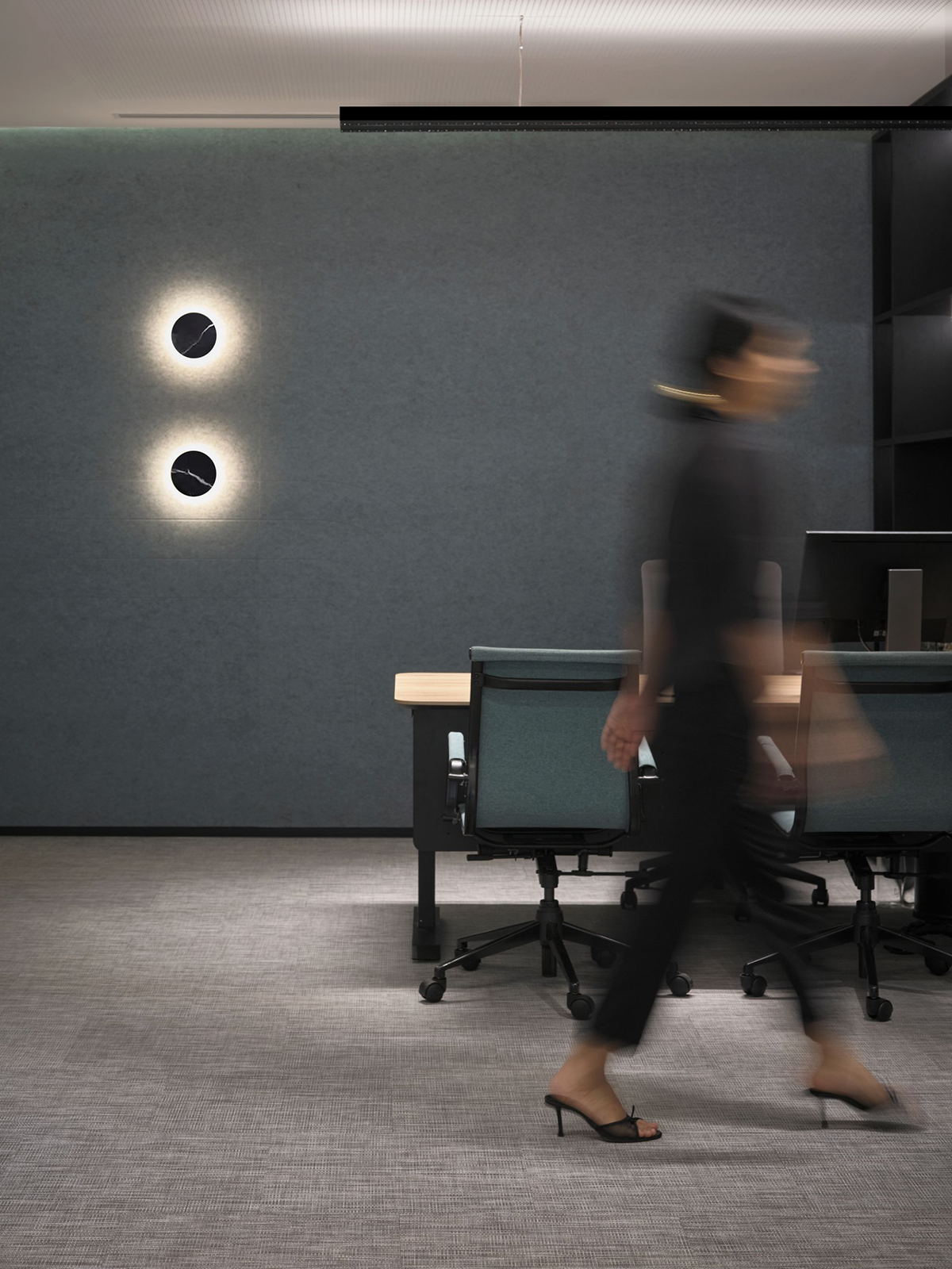 Scorpio���������ܲ�����������칫��ѧ