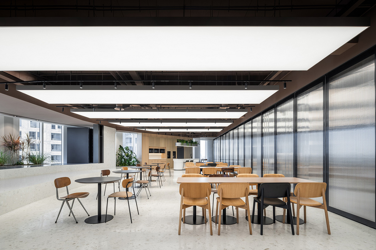 Publicis��ʨ�����Ϻ��ܲ�������Ħ�Ǵ��ⳡ