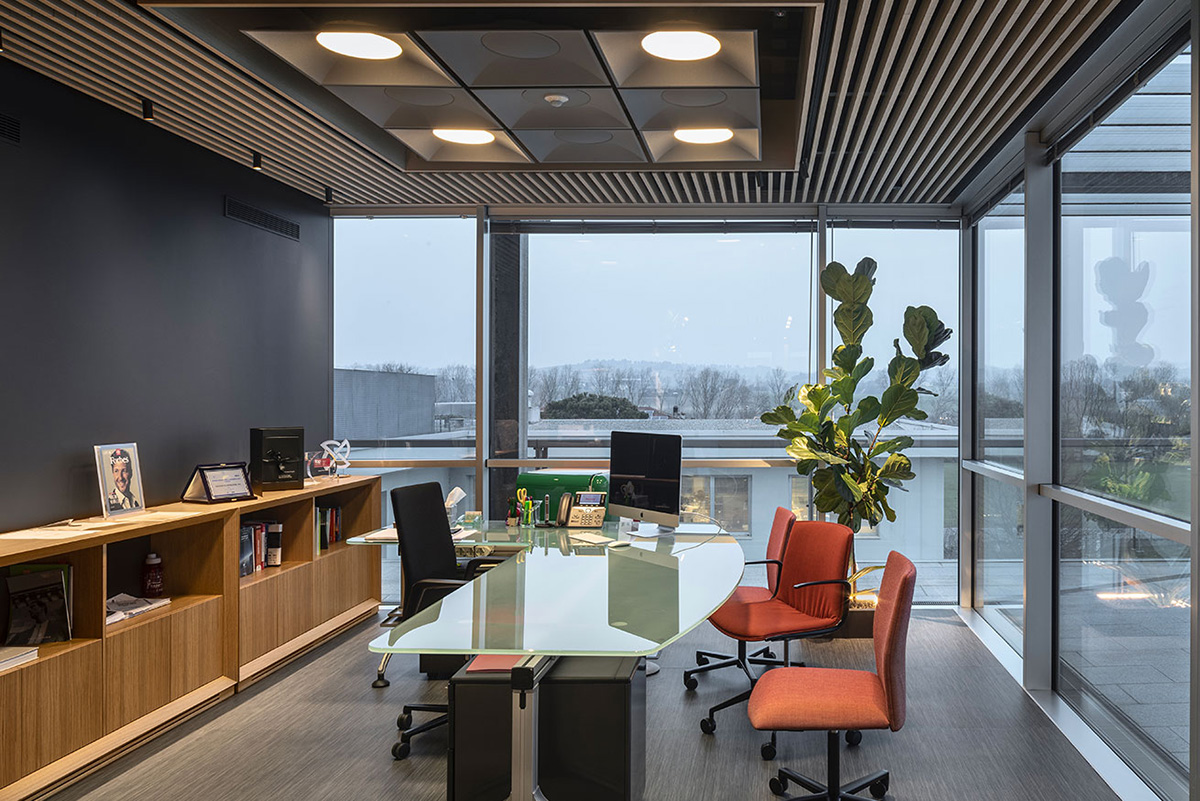 ������ͷiGuzzini�ܲ����⡤ɫ���Ҿ߹�����ЧЭ����