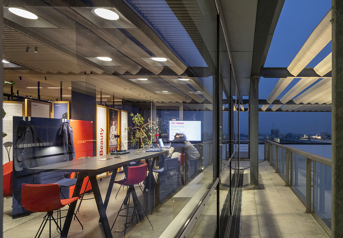 ������ͷiGuzzini�ܲ����⡤ɫ���Ҿ߹�����ЧЭ����