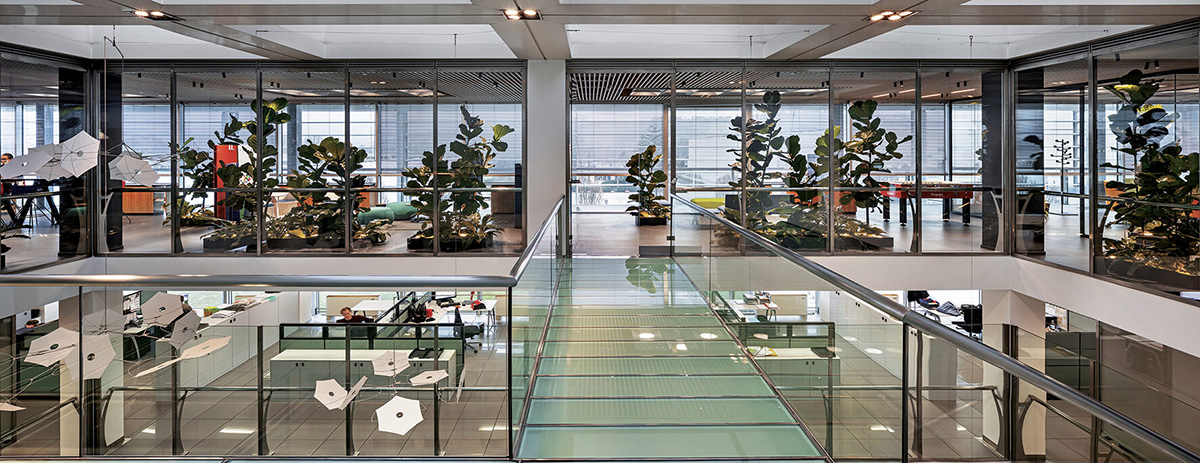 ������ͷiGuzzini�ܲ����⡤ɫ���Ҿ߹�����ЧЭ����