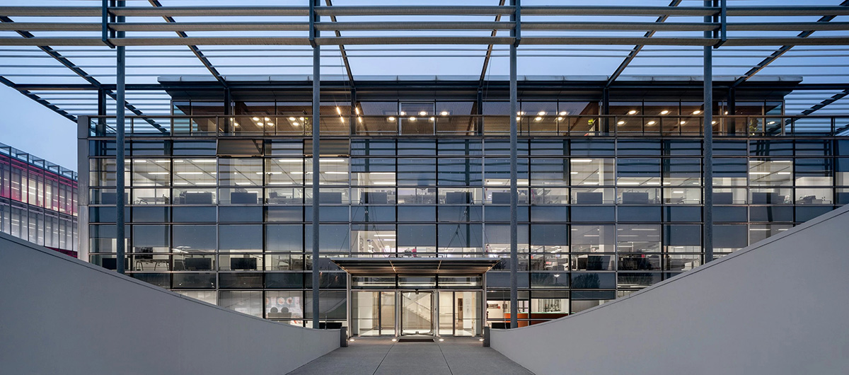 ������ͷiGuzzini�ܲ����⡤ɫ���Ҿ߹�����ЧЭ����