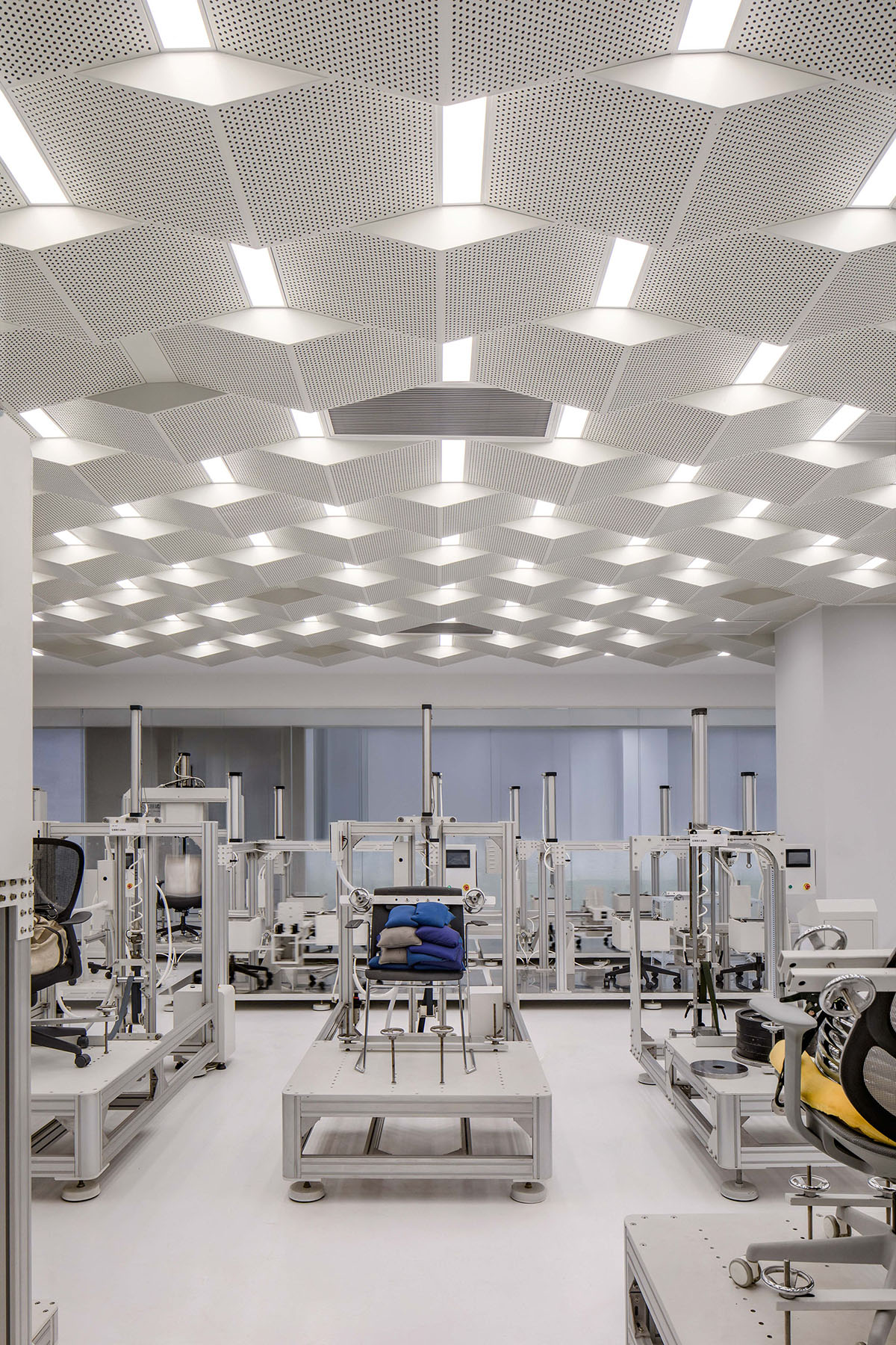 ��һ���ܼҾӲ�ҵ԰�����ܴ��͹�ҵ԰������������Ϊ���Ķ�Ԫ����