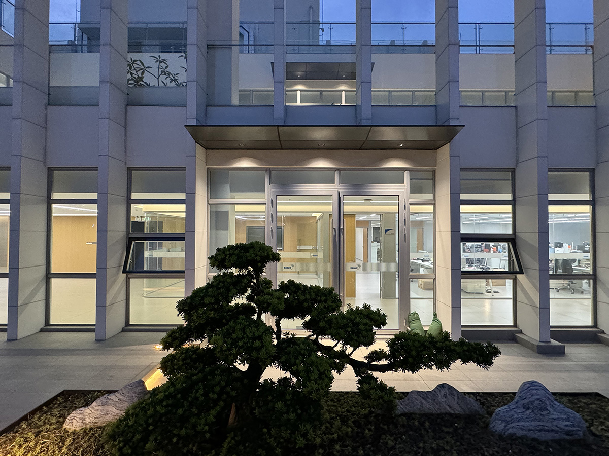 ΰ��Ƽ��ܲ����ã����칤ҵ�칫�ռ�Ĵ����˳�