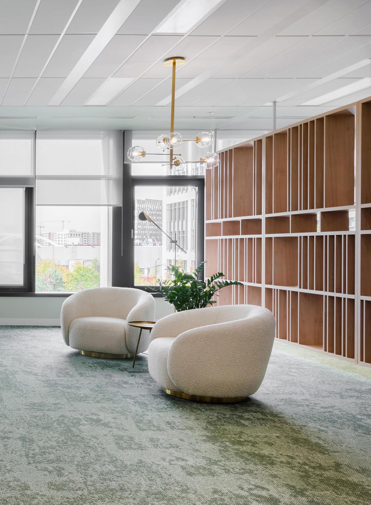 ҽ�ƾ�ͷRegina Maria������˹�ذ칫�ң���������