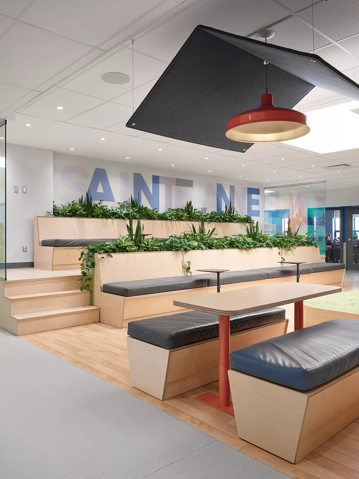 Marie Esther��ѧ¥���죺���������鶯��δ��ѧϰ�ռ�