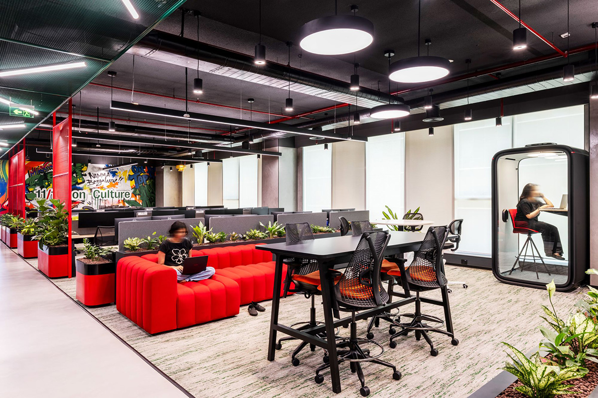 �⡤ɫ�����֣�7-Eleven����߸���ͳ�İ칫�·�ʽ