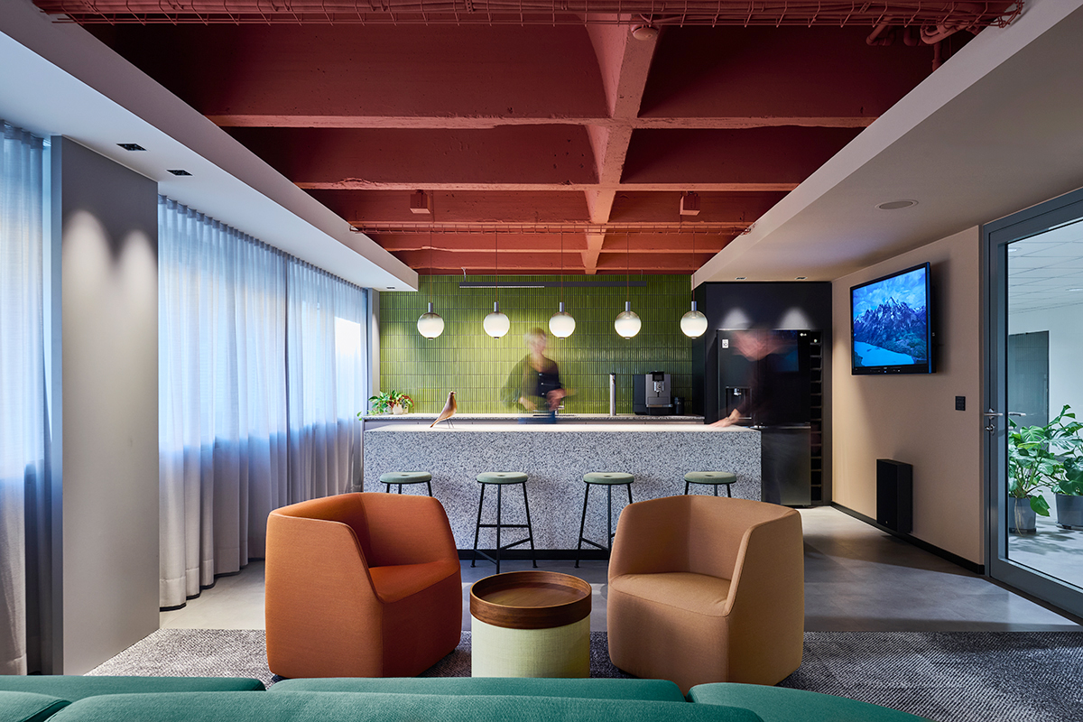 �¹�������ҵREWE�����ܲ���������Ч�ֲ�����ʵ¼