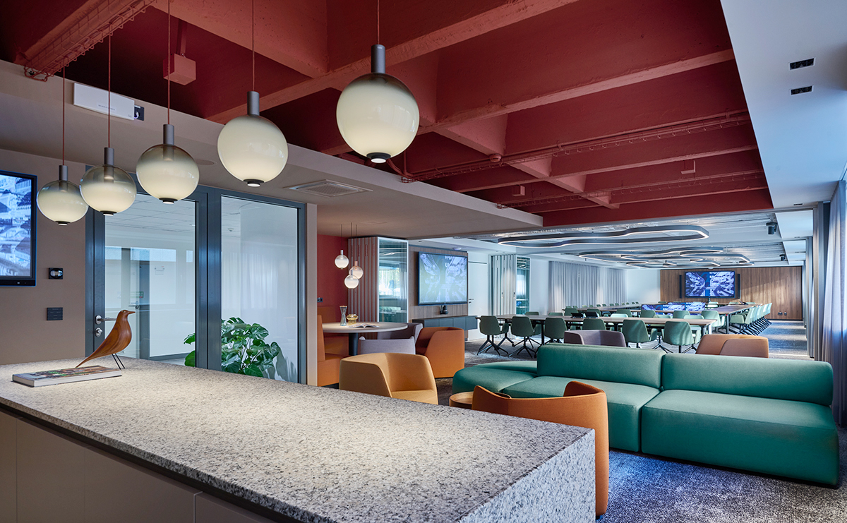 �¹�������ҵREWE�����ܲ���������Ч�ֲ�����ʵ¼