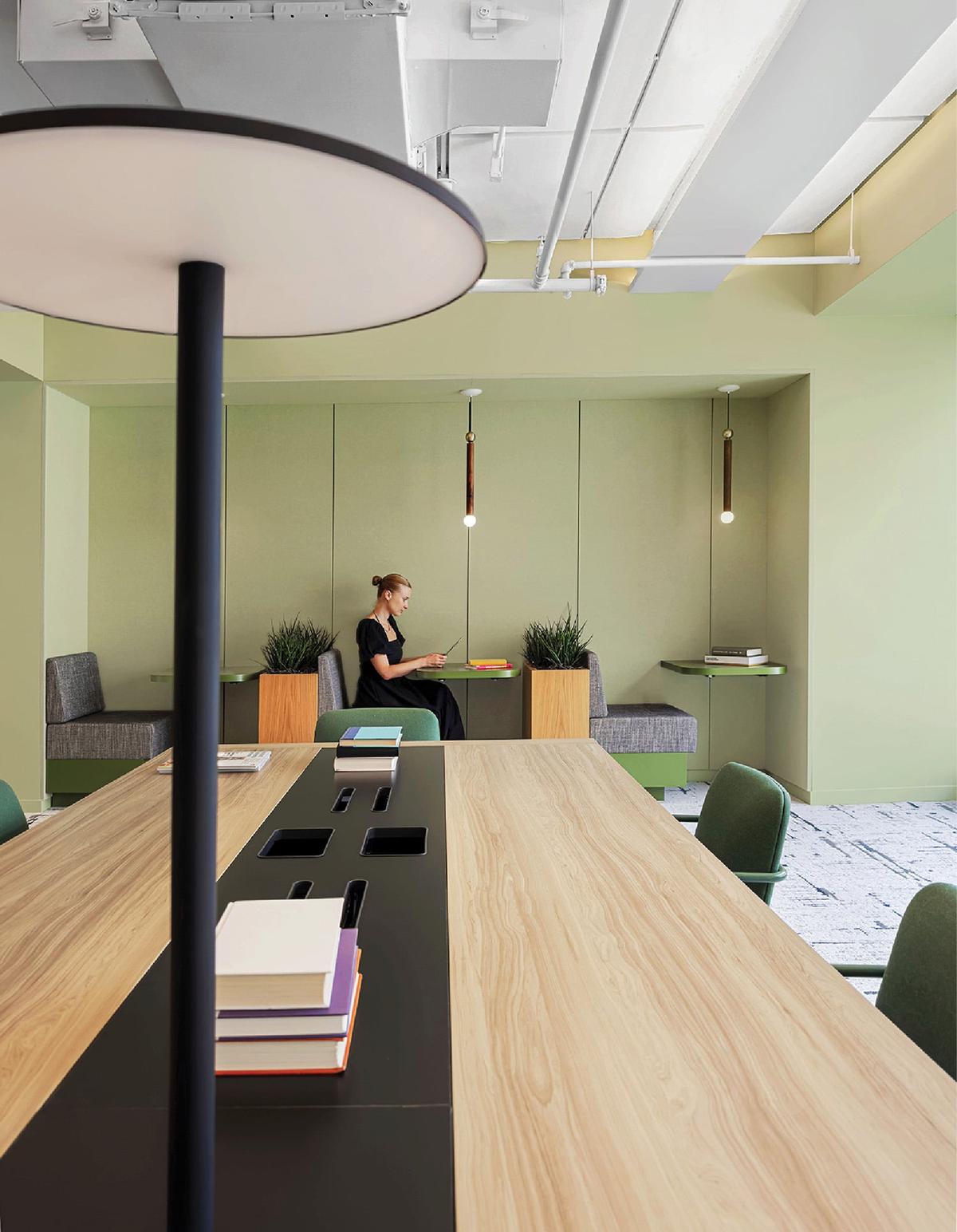 Macquarie����ŦԼ�ܲ���һ��¥�����ܽ��ڰ칫����