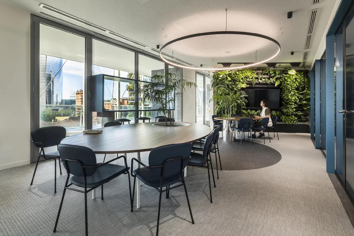 ���ڹ�˾GRENKE�����ܲ���Ա����������������