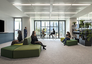 ���ڹ�˾GRENKE�����ܲ���Ա����������������