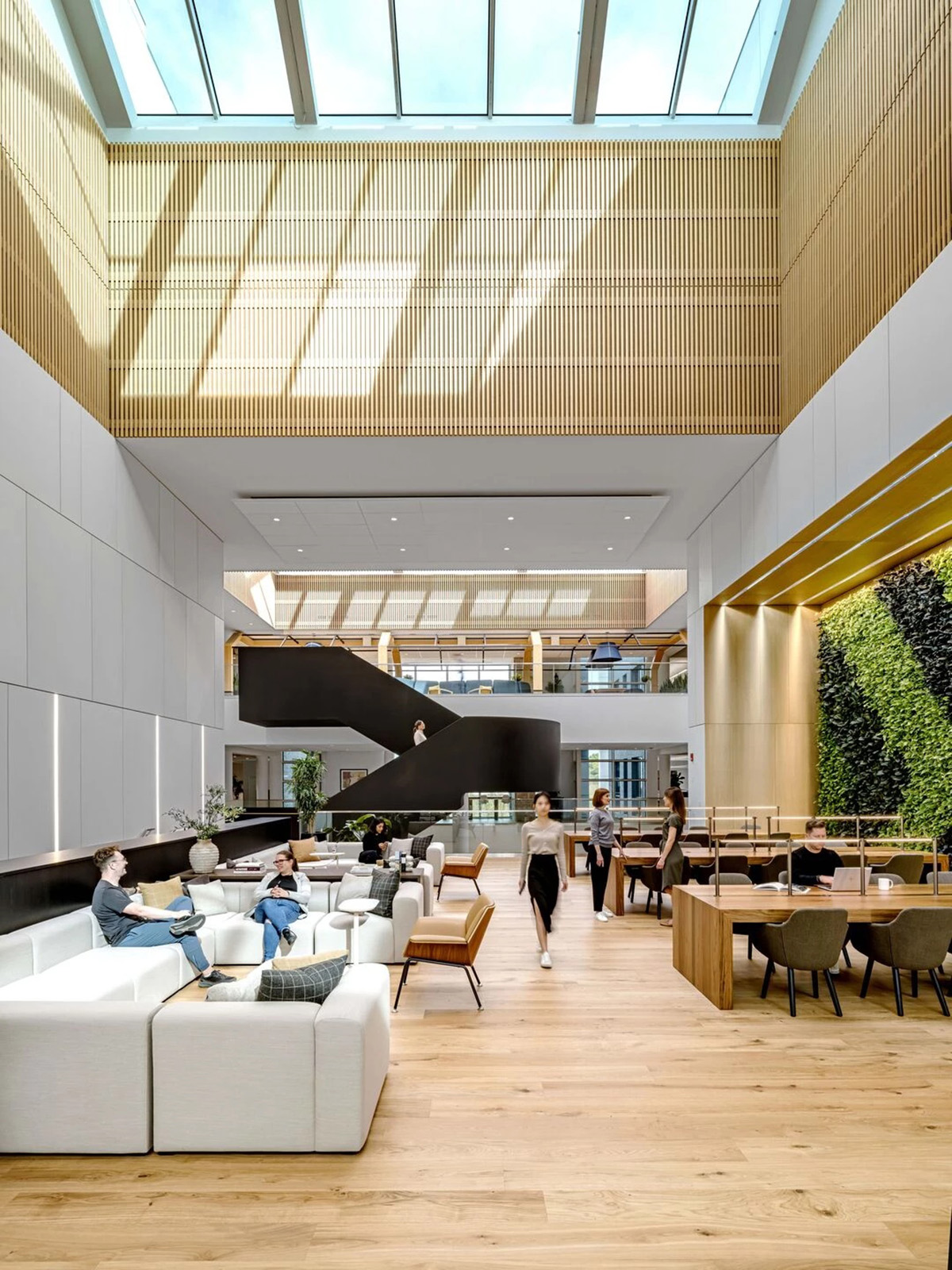 ���վ�ͷCo-operators�ܲ���˫������֤�Ľ���ʱ�а칫