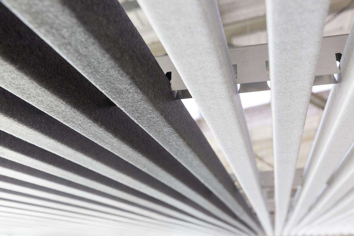 ����Transtel Nayax�칫��ƣ�������ľ�����Թ�Ӱ