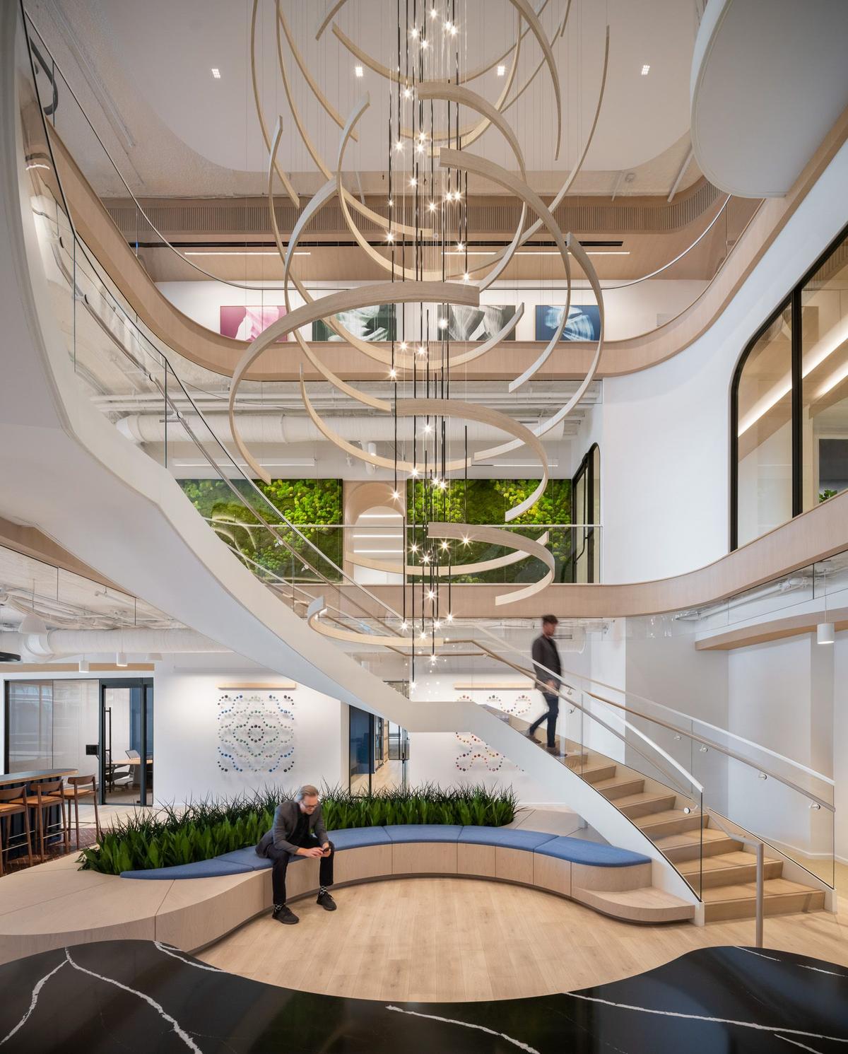 ��ѯ��ͷ��ʿ�٣������鶯���ݻ��칫��ѧ