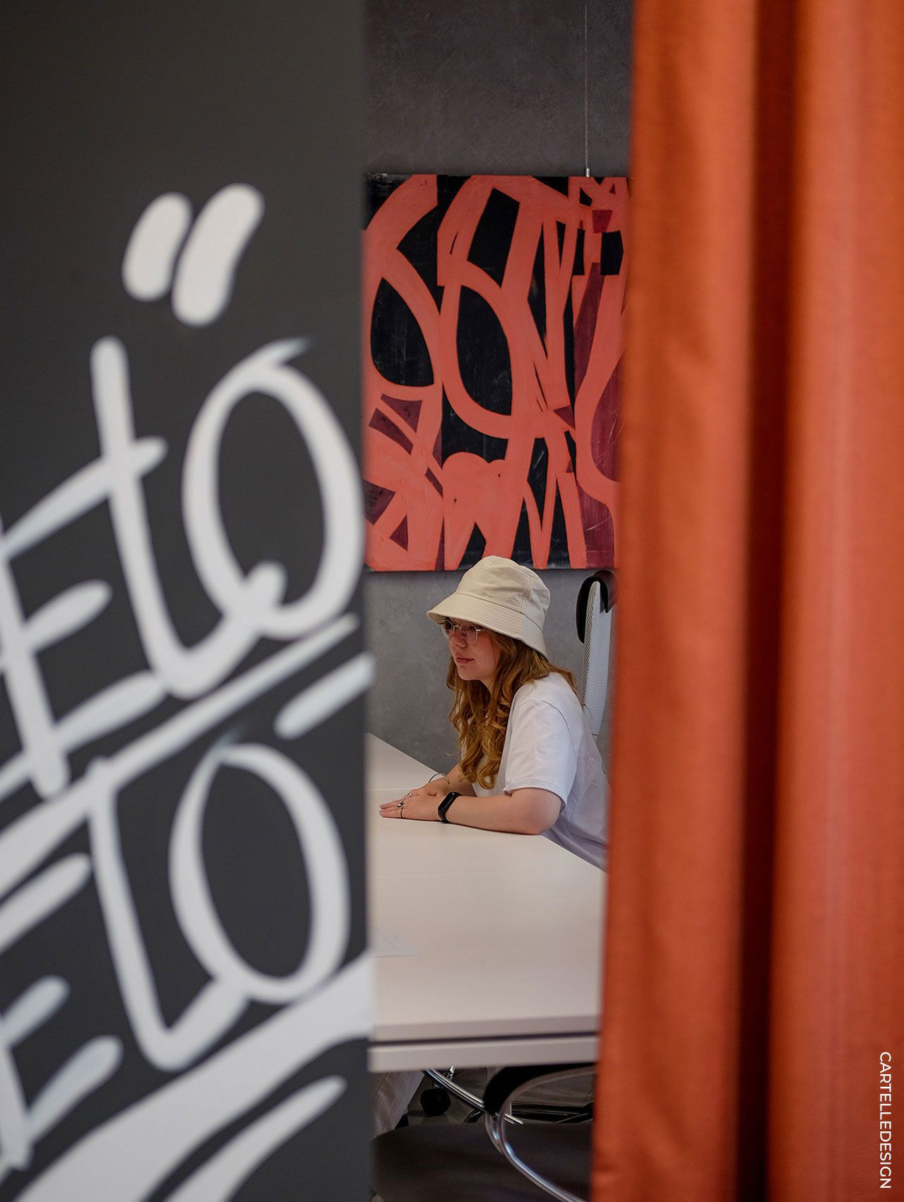 ����˹DELO���ϰ칫�������˵Ĵ���������