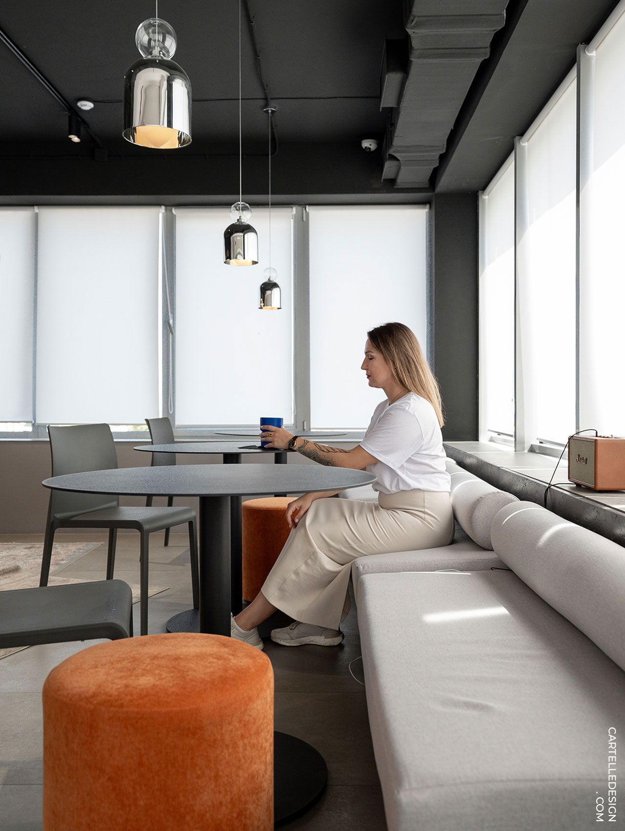 ����˹DELO���ϰ칫�������˵Ĵ���������