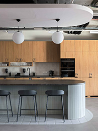 �Ƽ���˾EPAM�����Ʒ��ܲ��칫 ���в�ˮ��