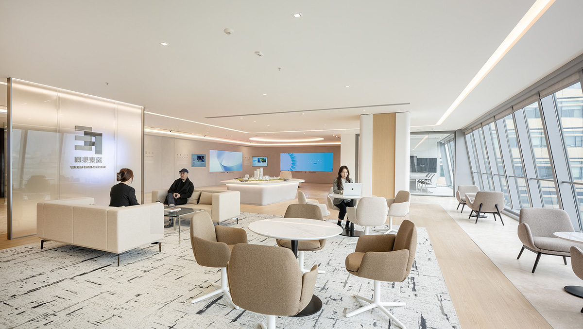 ����ߵ����ף�Զ�������Ϻ��ܲ��ռ�ʫѧ