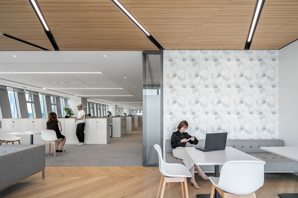 ����ߵ����ף�Զ�������Ϻ��ܲ��ռ�ʫѧ