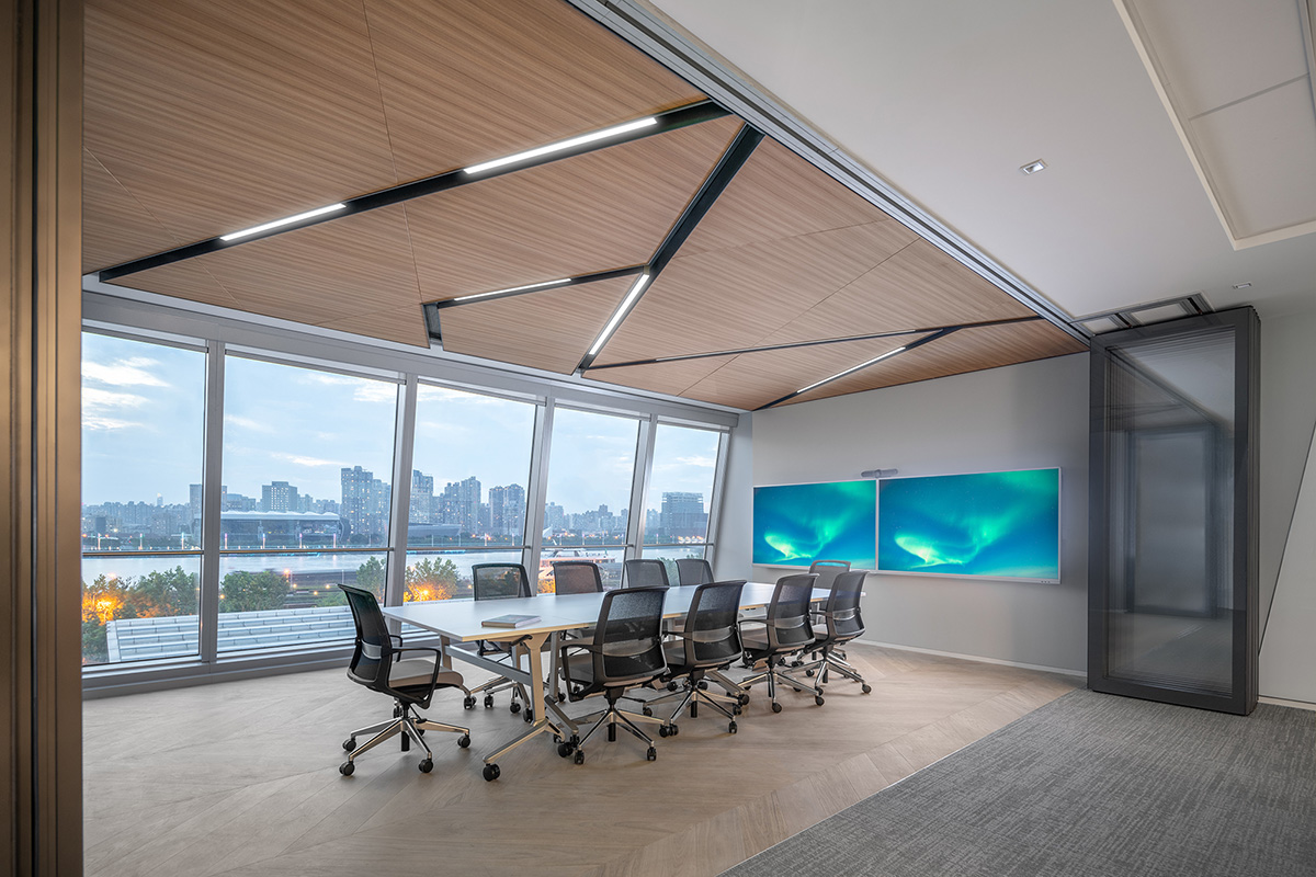 ����ߵ����ף�Զ�������Ϻ��ܲ��ռ�ʫѧ