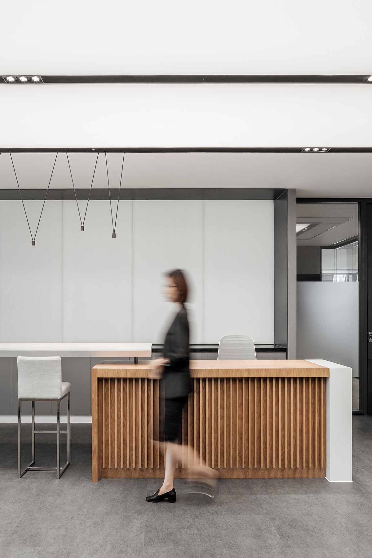 ����ߵ����ף�Զ�������Ϻ��ܲ��ռ�ʫѧ