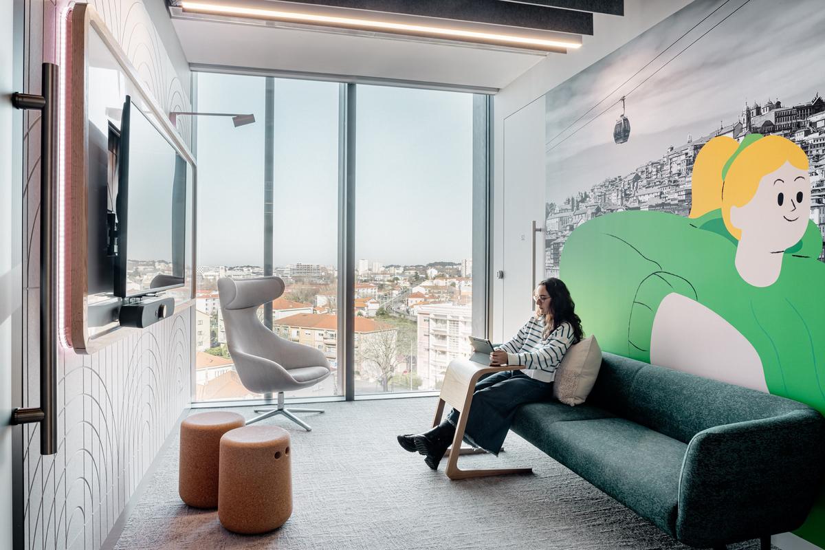 Sage����ͼ�칫�ң����û�б�׼�𰸣���ӦΪ�������ˡ����