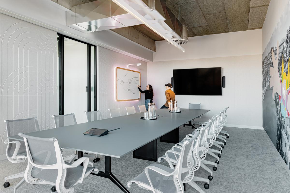 Sage����ͼ�칫�ң����û�б�׼�𰸣���ӦΪ�������ˡ����