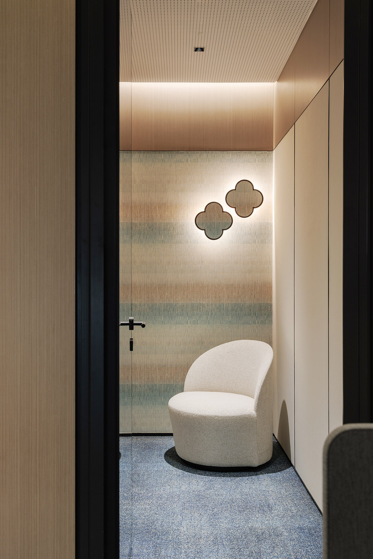 ���ڹ�˾���������׵�˫���ԡ���Ȼ������Ŀռ�Ի�