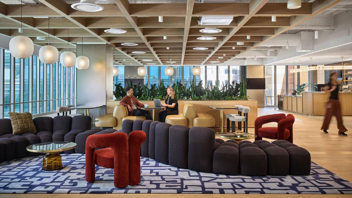 �ɽ�ɽ555Mission�׼�д��¥�������罻����ʽ���׷�������