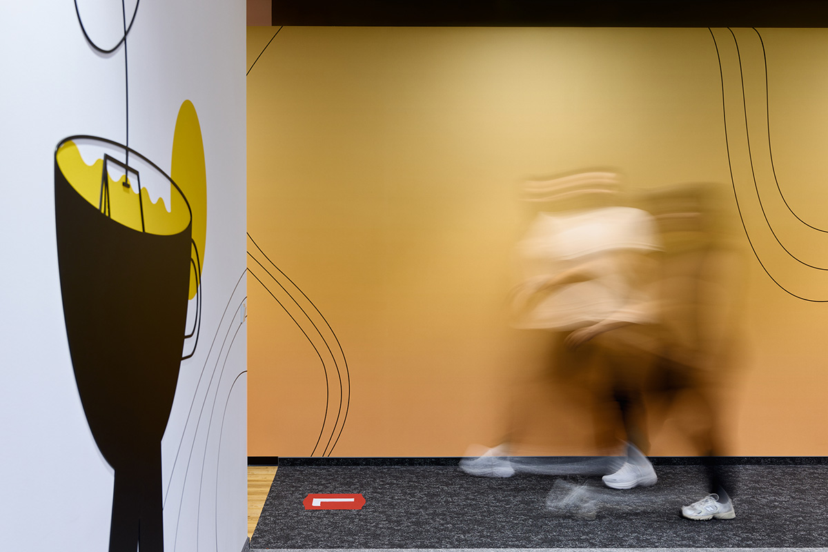 Lipton�ġ�̫�����Ρ����֣���Ĺ�λ�Ǽ����ӵ�̫����