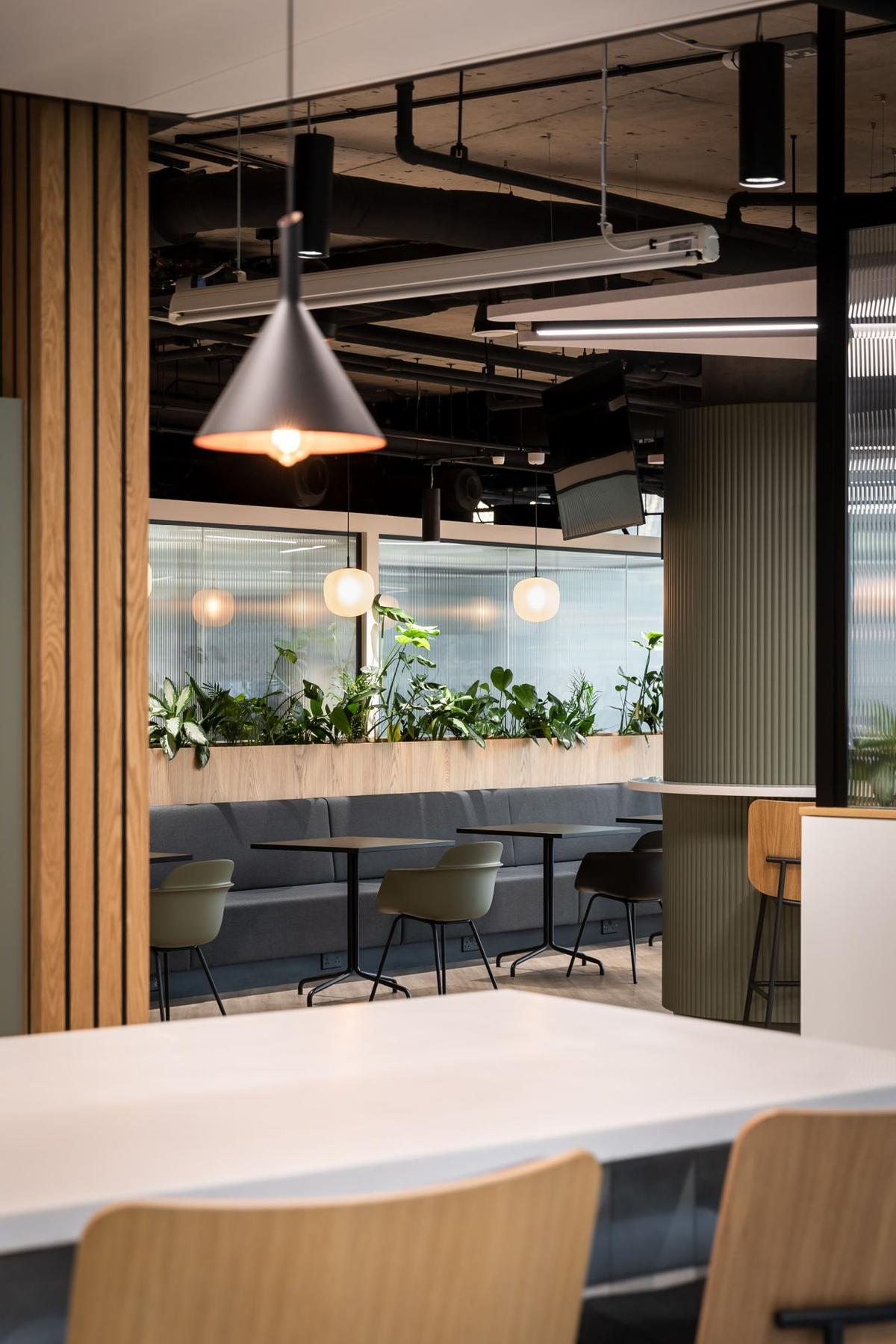 ȫ���׾�ͷ�׶��ܲ���רע��Э���������л�