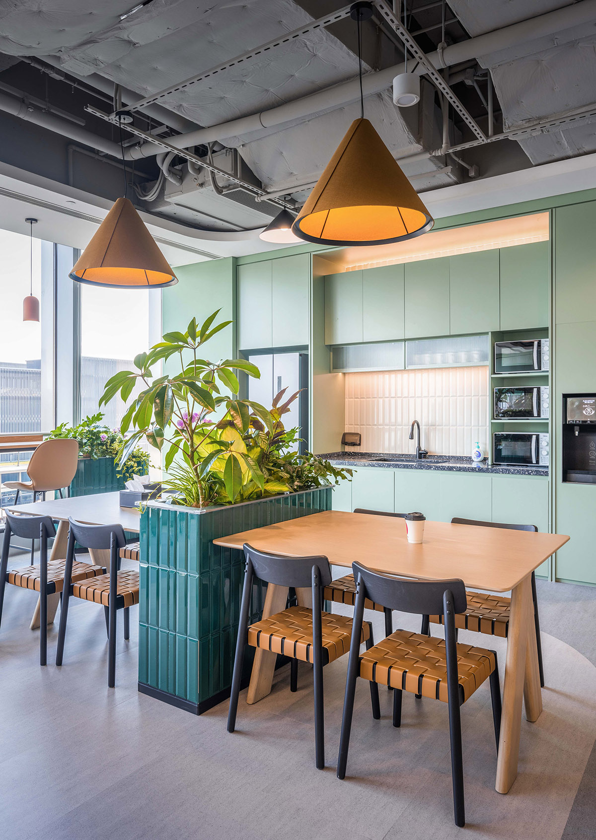 �����Ϻ����ܲ�������ֵ�������İ칫����