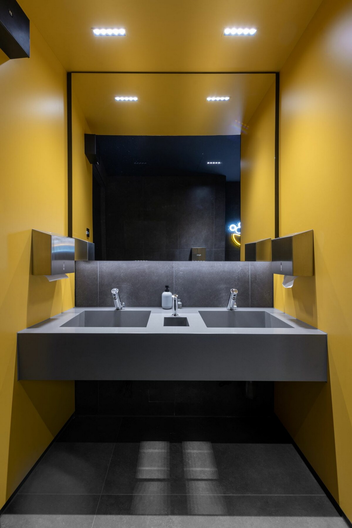 T-Technologyʥ�˵ñ��칫¥��IT�˵����֮��