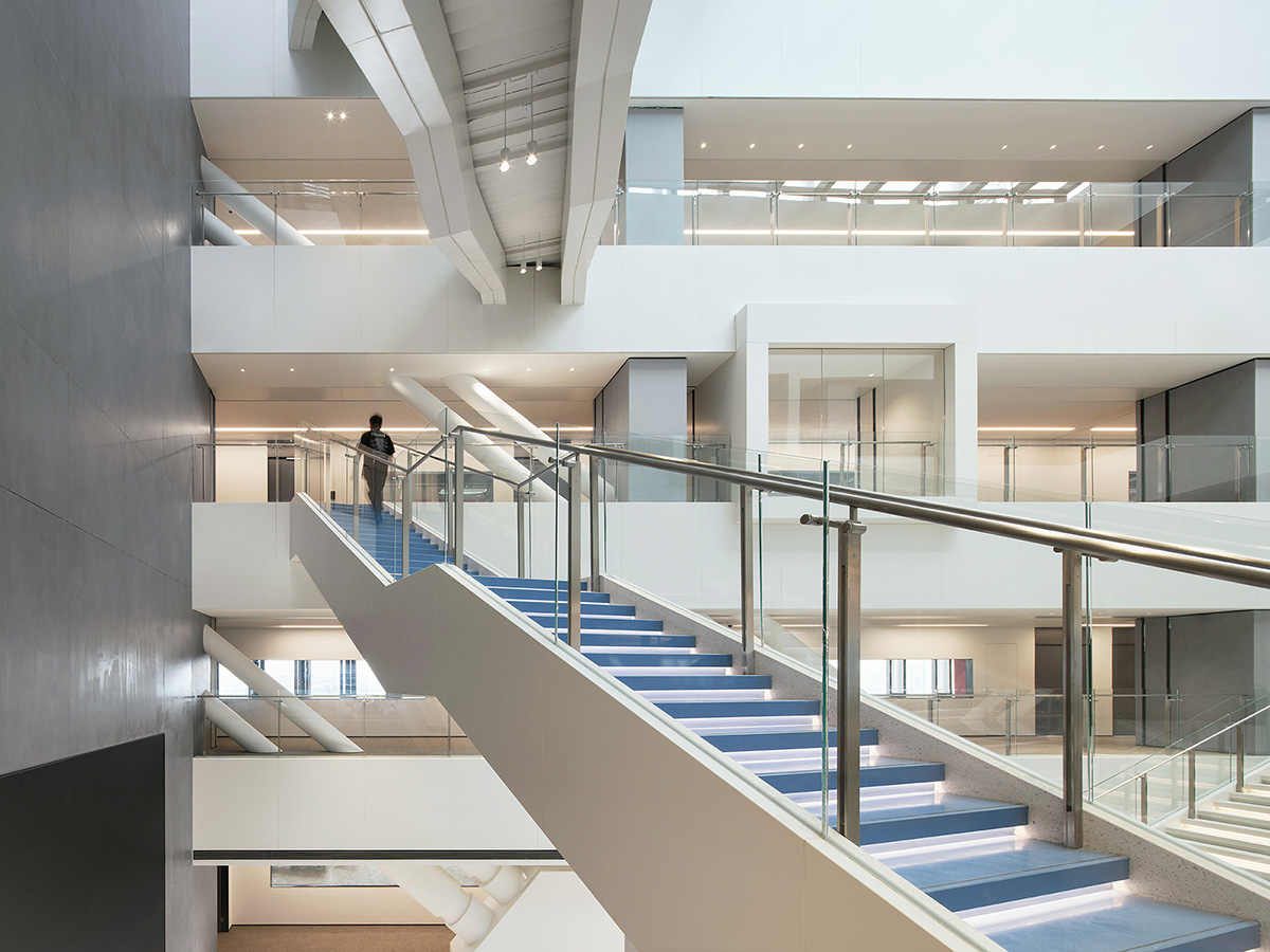 �Ϻ�����ȫ����԰����ɭ��֮�ϵĿƼ���ѧ