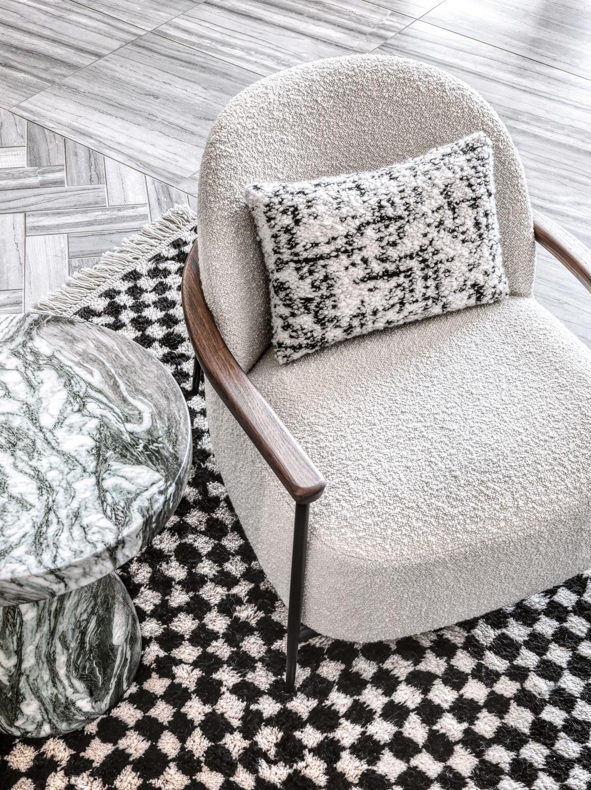 The Clover��Ԣ�������Բ���Ϊ��е�ǰ��ʱ����ѧ