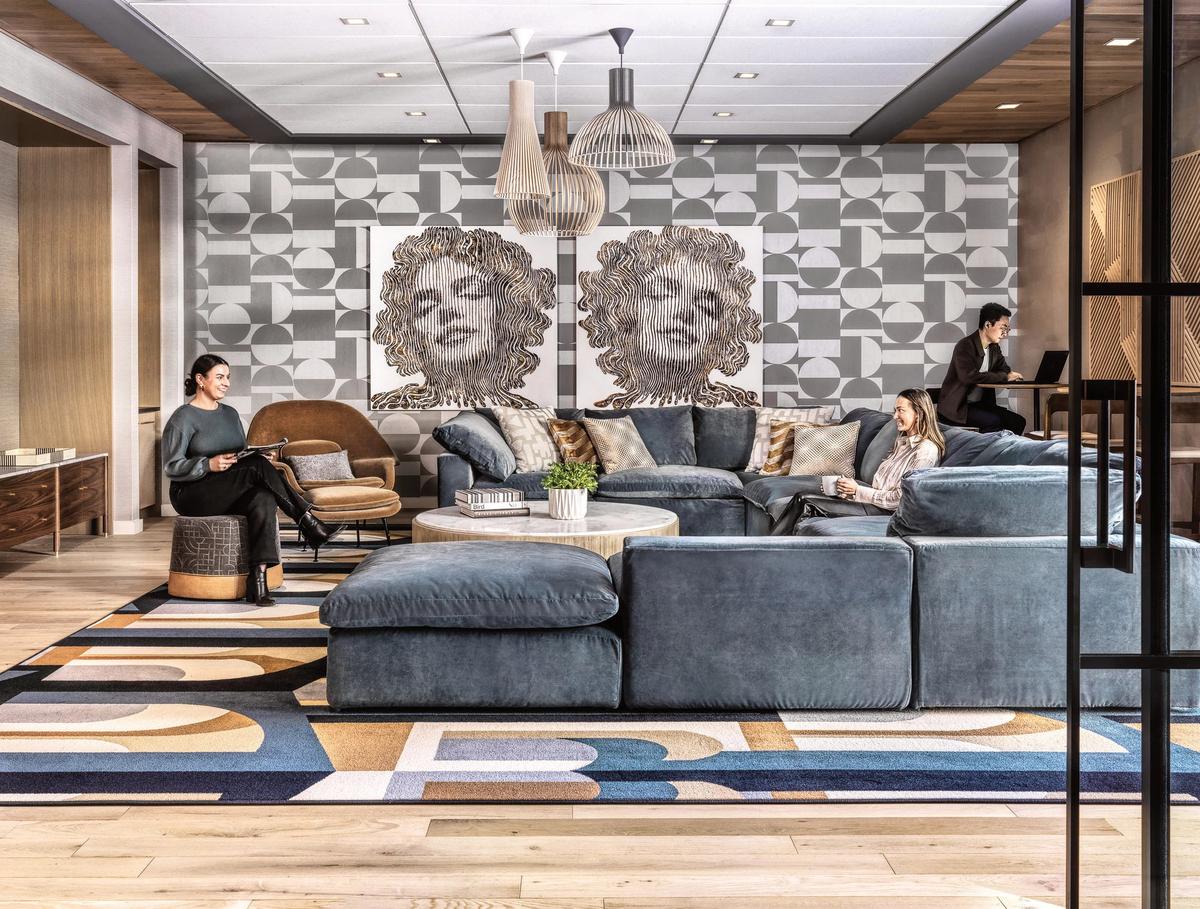 The Clover��Ԣ�������Բ���Ϊ��е�ǰ��ʱ����ѧ