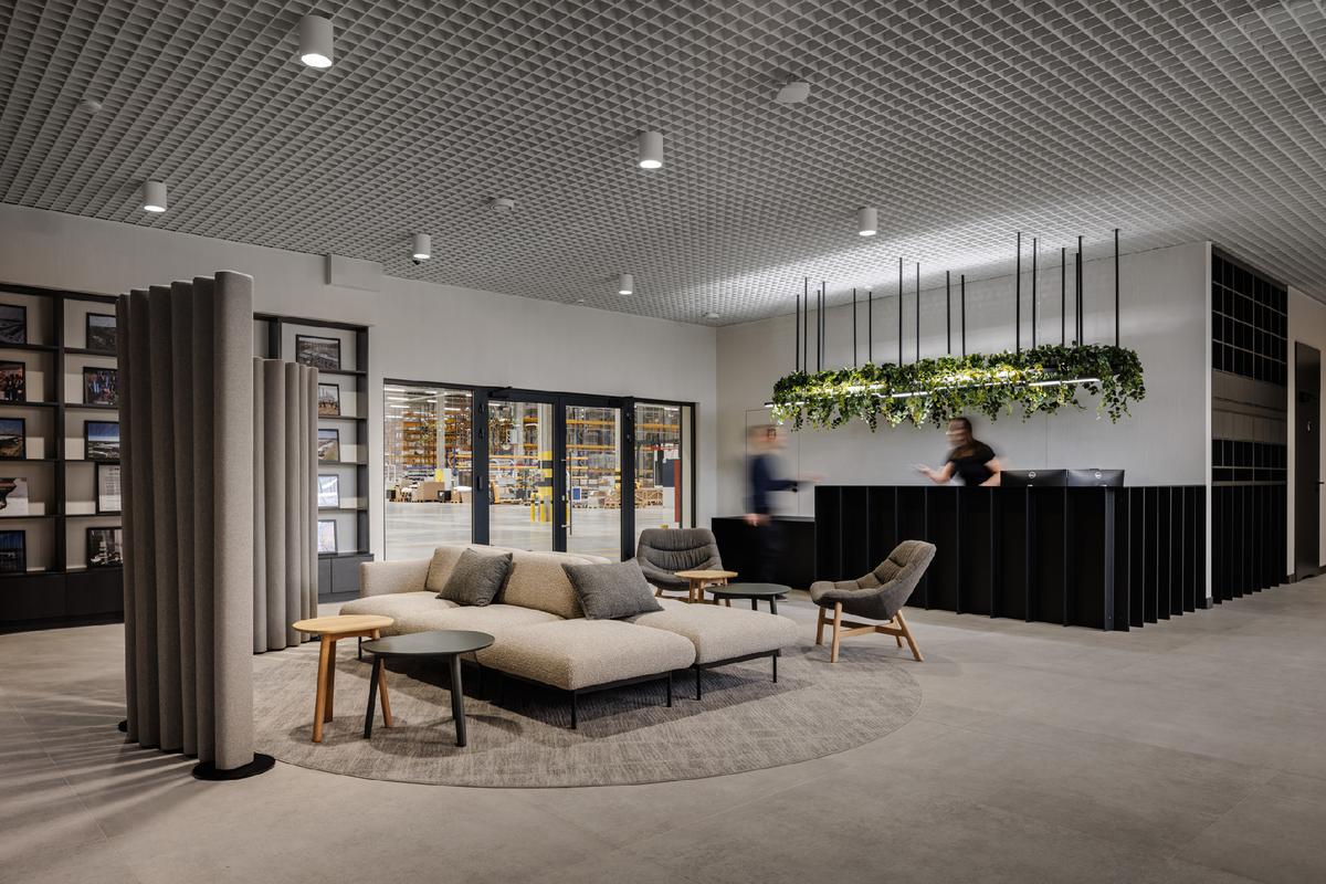 �¹���������Trilux������������ҵ�칫�ҵ���ѧ����