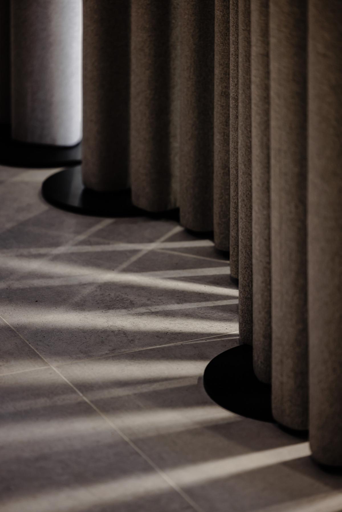 �¹���������Trilux������������ҵ�칫�ҵ���ѧ����