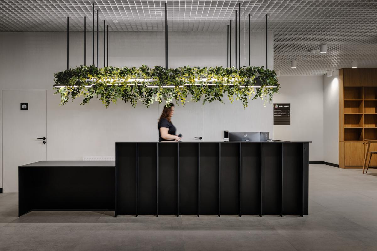 �¹���������Trilux������������ҵ�칫�ҵ���ѧ����