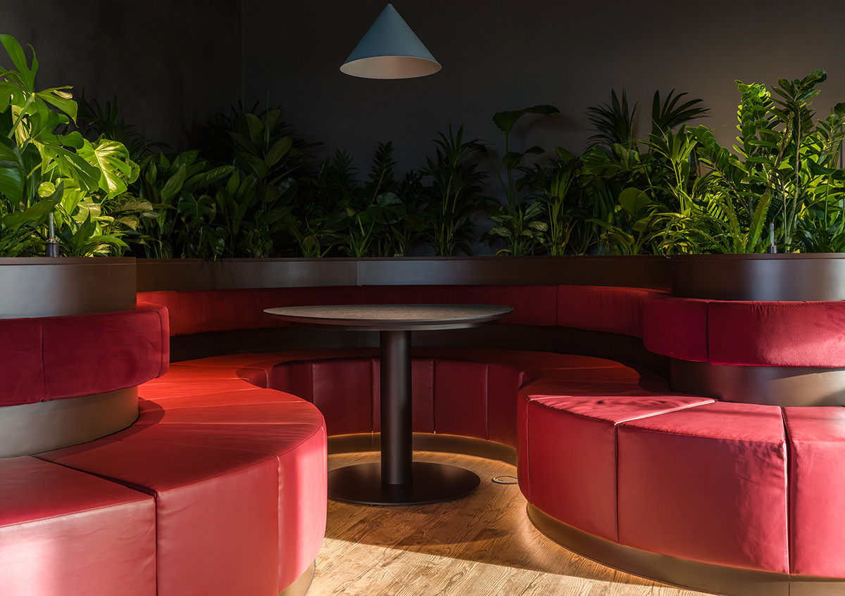 ���¥������������꣺�ƶ�����Virgin Media O2��ϰ칫��Ʋ��