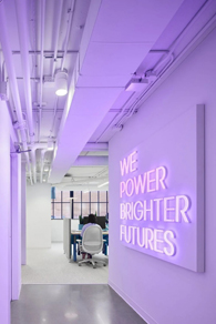 �罻ý��The Social Lights���ᰢ����˹�а칫 ����ǽ��ͼ��