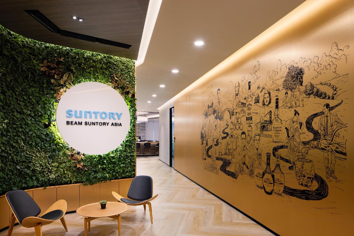 Suntory�������¼��£���ʿ��������ѧ���ܰ칫�ռ����