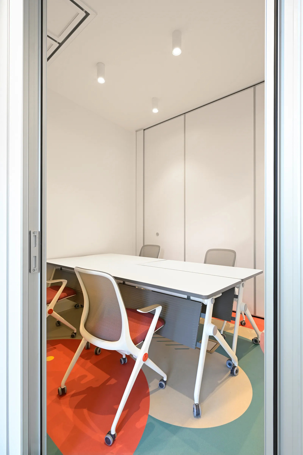 �������ϰ칫The Unusual Spaces���Բ���ܹ��������޿���