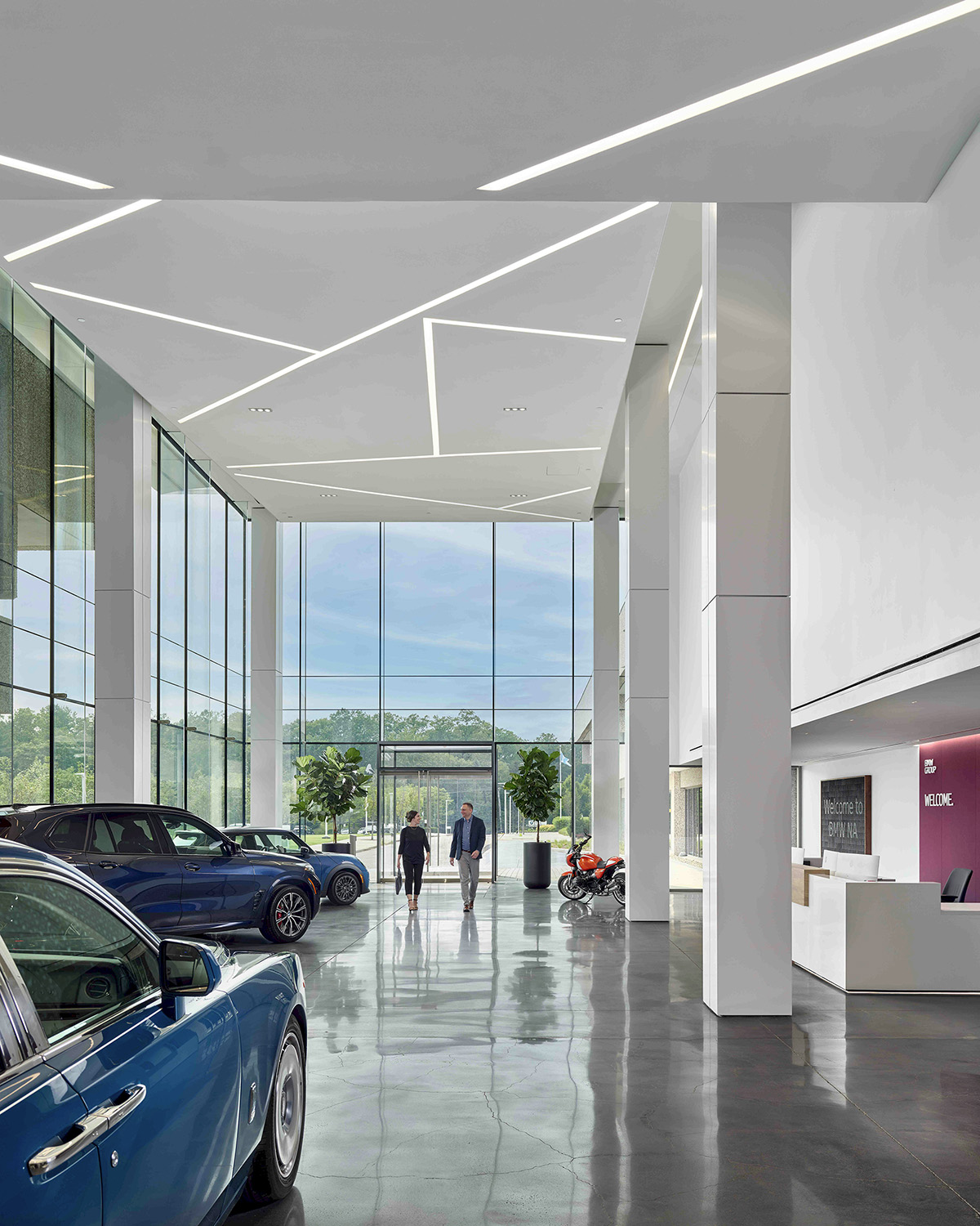 BMW���������ܲ��������죺��ϰ칫��ֹ�ڡ���λ���ɡ�
