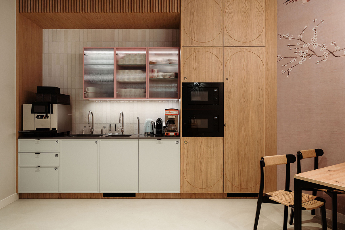Baker McKenzie������ɳ�ܲ���һ�������ߵ���ѧ����