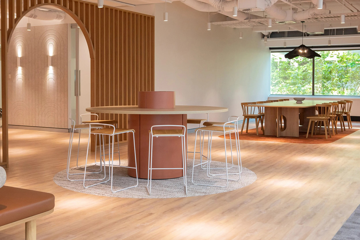Peakstone�칫����䣺ѭ������������δ���칫��װ��